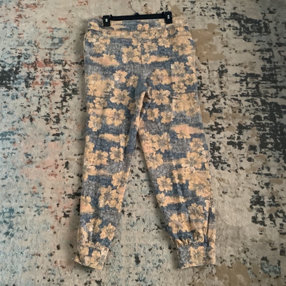 Anthropologie Floral Blue and Yellow Joggers - Picture 6 of 8